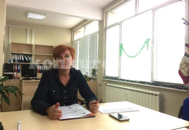 17 души натискат за едно работно място в нов хипермаркет