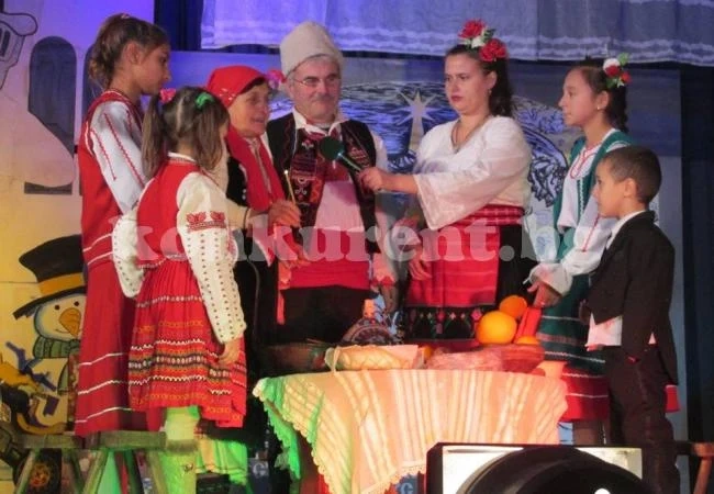 Приказно коледно тържество си спретнаха в Ружинци СНИМКИ
