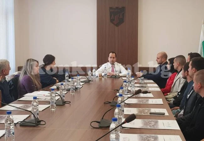 Калин Каменов се срещна с посланиците на Враца