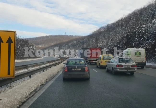 Голямото завръщане! Колони се извиха на АМ \