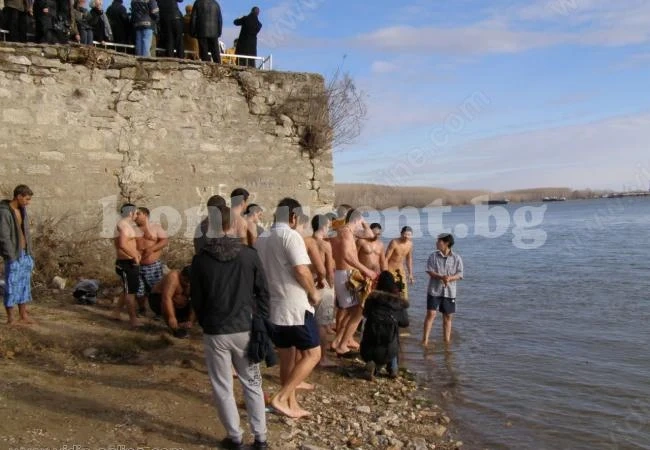 Започна записването на желаещите за улавянето на Богоявленския кръст