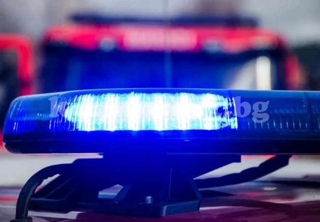 Полицаи спасиха жена от самоубийство