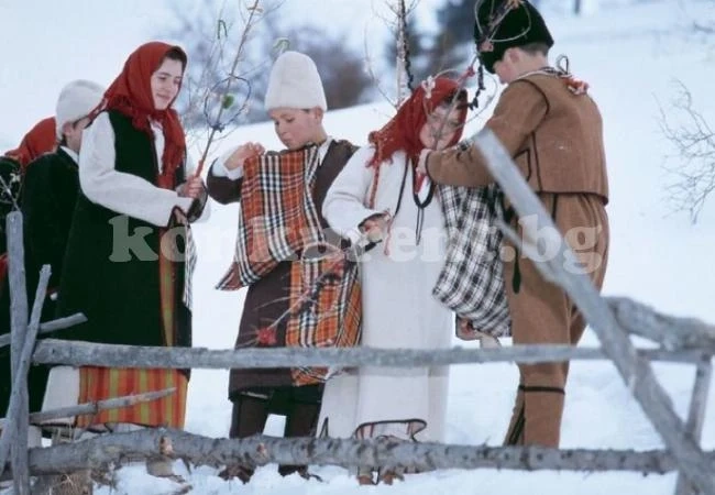 Васильовден е! Време за сурвакане
