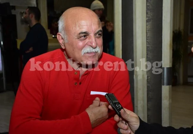 Усмивки от старите ФУТБОЛНИ ленти: Врачанският Бекенбауер или Ради Бельов - ІІ част