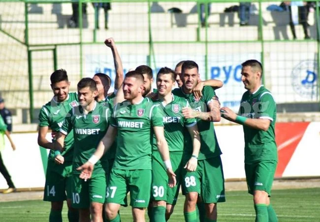Удължиха наема на бранител в Ботев до края на сезона