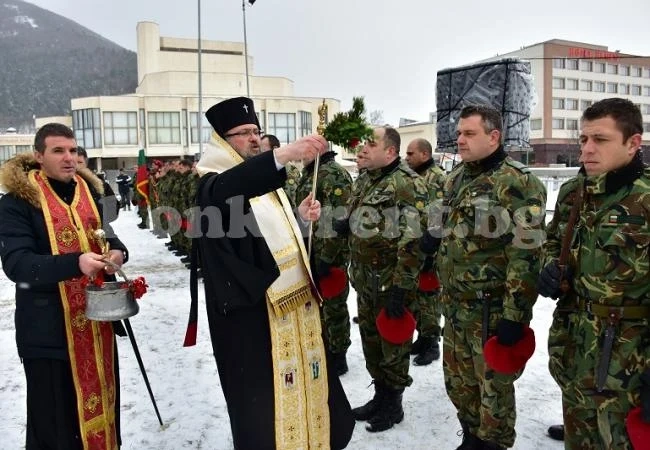 Отбелязваме 171 години от рождението на Христо Ботев СНИМКИ