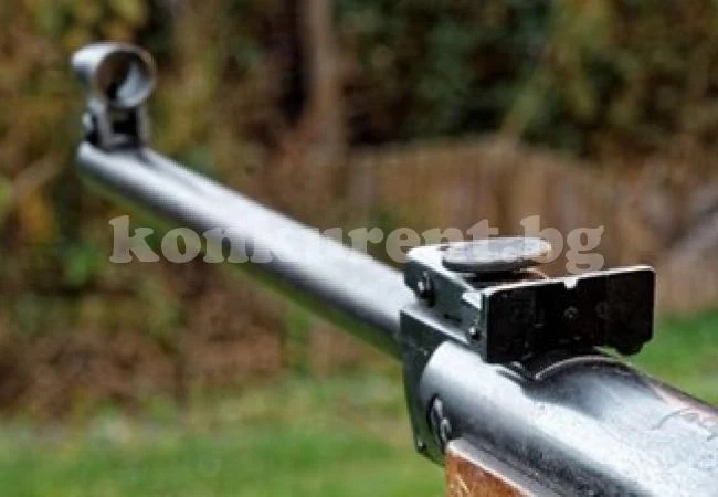 Авджия простреля колега, пушката се закачила и . . .