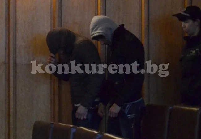 Бандити от Криводол арестувани за кражби на джипове в Банско, един от тях задържан и за БМВ на зам. главен прокурор (Обзор)
