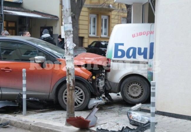 Зрелищна катастрофа на ул.\