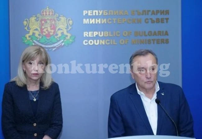 Петя Аврамова: Е-винетки могат да се купят в 4500 пункта, за хартиените бяха само 3000
