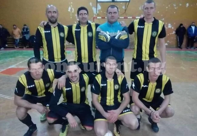 33 гола в 4 мача от старта на Зимната купа