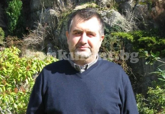 Баща се бори да запази децата си