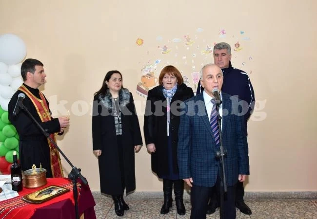Откриха обновената Детска консултация