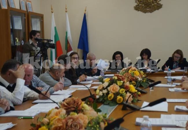 Съветниците в Козлодуй взеха важни решения СНИМКИ