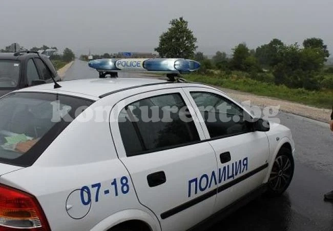 Тежка катастрофа с ранени в пътнически микробус, полиция регулира трафика