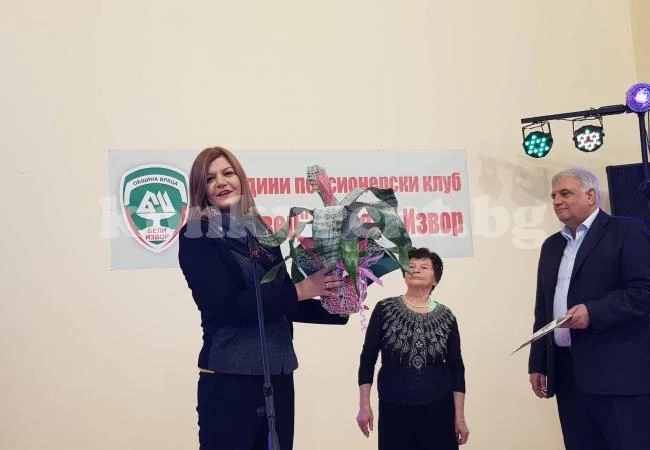 Мария Попова бе гост на празника на пенсионерски клуб „Здравец“ в село Бели извор