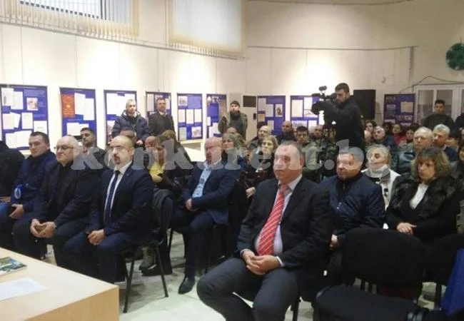 Министърът на отбраната отличи заслужили врачани