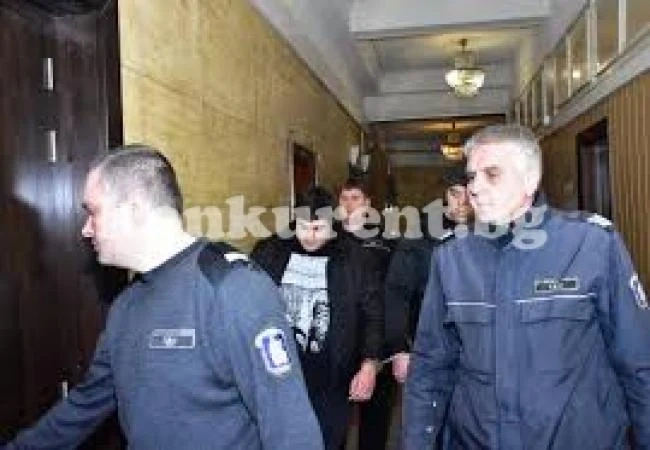 Прокуратурата погна с ново обвинение един от мъчителите на таксиметров шофьор
