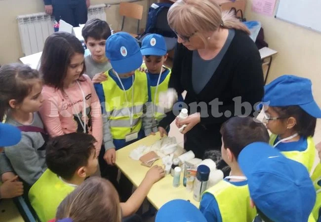 Учиха деца да оказват първа помощ