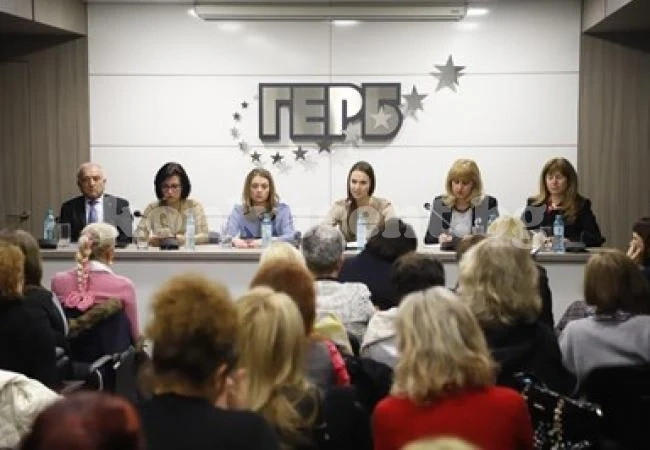 Ева Майдел: Опасенията, че еврото ще ни направи по-бедни, са неоснователни