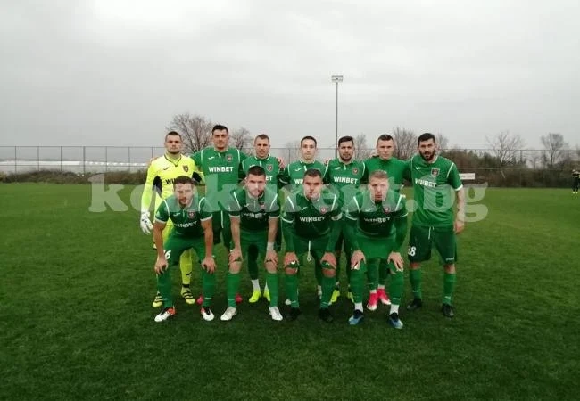Божинов отчете Ботев срещу словашкия Серед