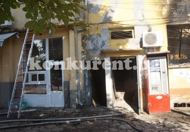 Прокуратурата: Палежът в читалището в Гложене е умишлен