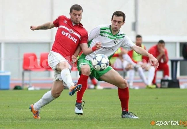 Кариана замина за Сандански без универсален играч
