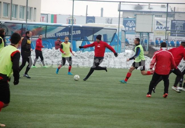 Ком загрява с U19 на „Огоста” за „Петричка пролет”