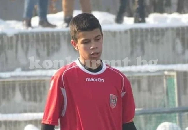 Пайо с хеттрик, асистенция и греда при наказателната акция на U15