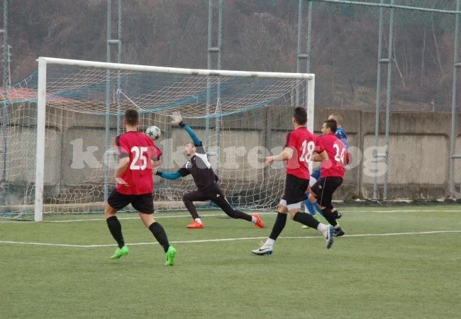 Ком сломи U19 на „Огоста” /Снимки/