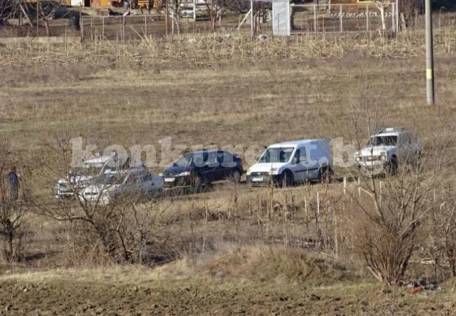 Откриха труп на мъж
