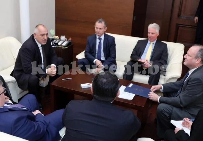 Българин е участвал в схема за банкови преводи от Венецуела
