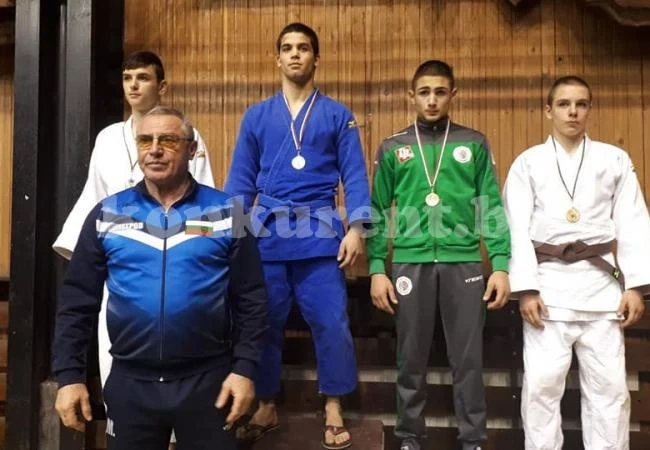4 отличия за джудистите на Пламен Петров