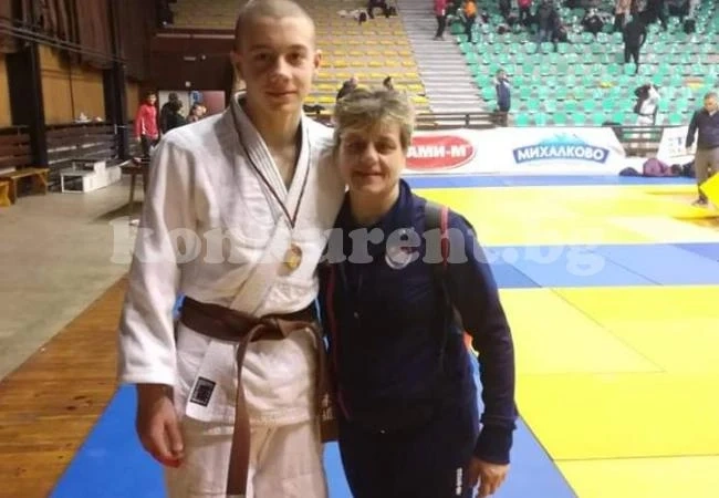 Бронзов дубъл за Бдин от Перник