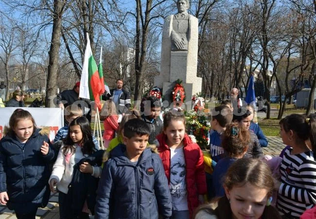 Монтана почете Левски