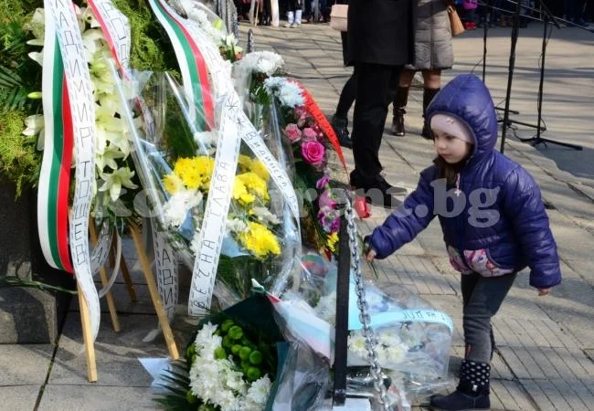 Във Видин се поклониха пред Апостола на свободата
