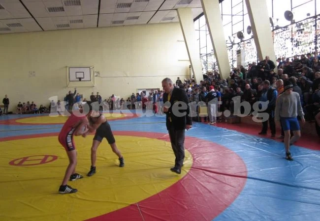 Одобриха финансирането за ремонта на зала „Вестител“