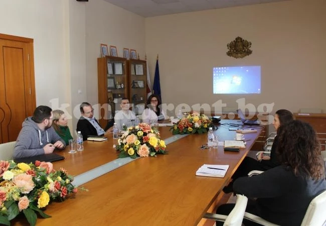 Разработват програма за въвеждане на енергиен мениджмънт на обществени сгради в сферата на образованието