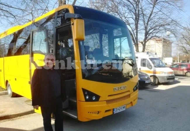 Отпуснаха нов рейс за учениците в Бойчиновци