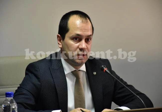 Калин Каменов: Проблемът с транспорта в селата Оходен и Мало Пещене е решим