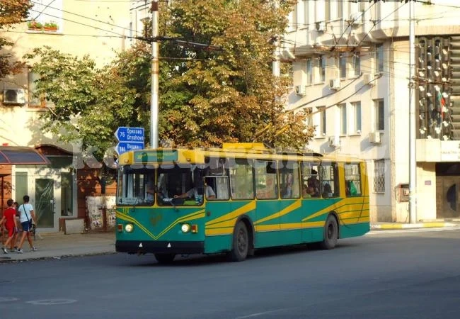 Осигуряват се допълнителни курсове на градския транспорт за Голяма Задушница