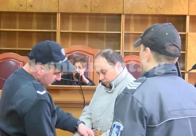 Оставиха за постоянно в ареста обвиняемия за убийството на баба му във Велинград