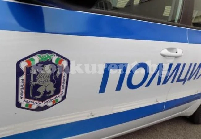 Преди 3 март спипаха двама с незаконни оръжия