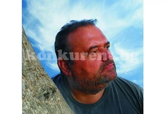 Николай Дойнов представя поетична книга във Враца