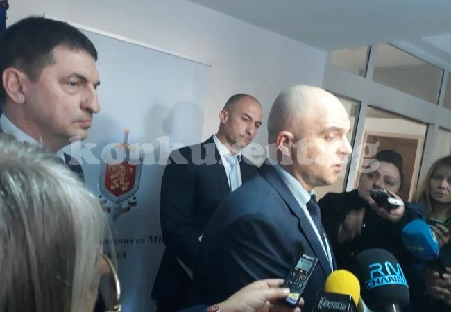 Полицията провела стотици беседи с възрастни хора заради измамите по телефона