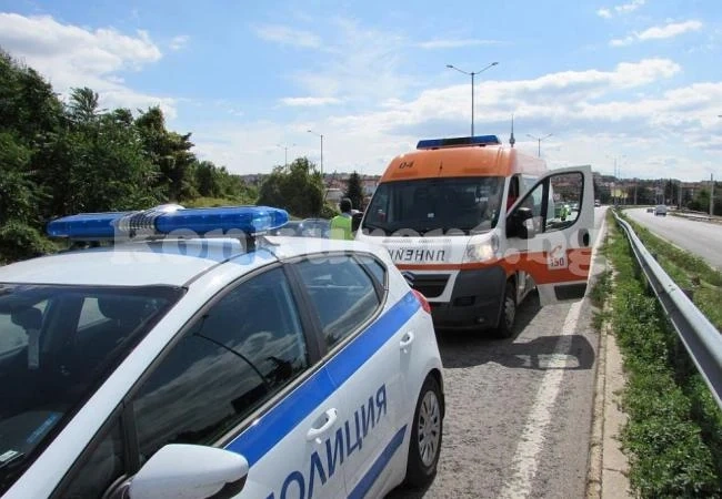 81-годишен засече „Тойта“ и го откараха в болница