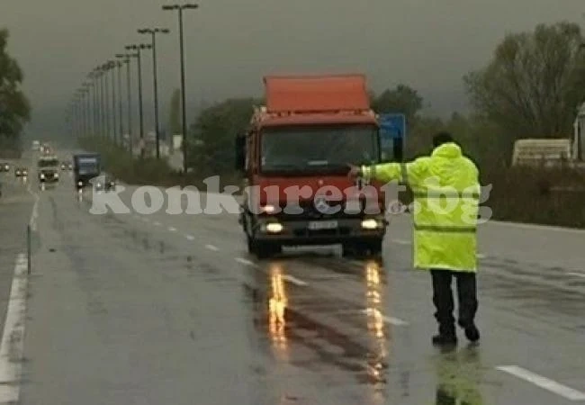 България и Кипър да въведат правилата за крайпътни проверки на търговските коли, иска ЕК