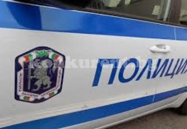 Крадец събори стена, за да открадне електрожен