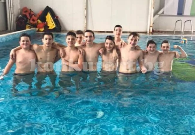 Ботев 2000 с 3 победи в Бургас, на крачка е от Топ 6 в U15