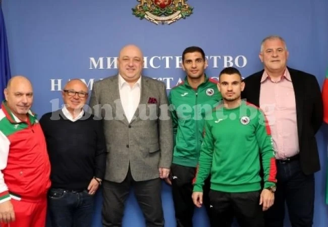 Министър Кралев прие наш джудист след титлата в Маракеш